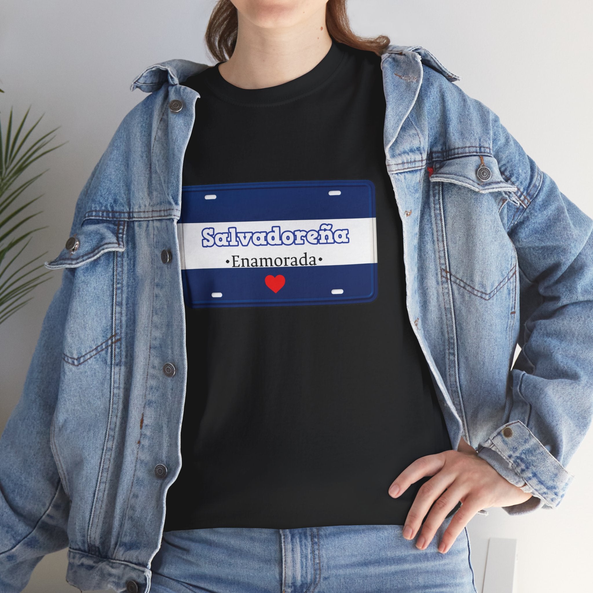 T shirt - Salvadoreña Enamorada – Placa del Amor 503– Edición Especial - San Valentín Salvadoreño - Camisa Amor Salvadoreño